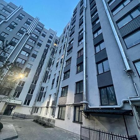 Beautiful Apartment In Chisinau Luaran gambar